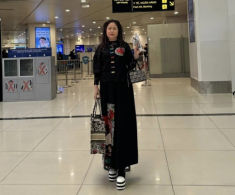 Mẹ Đàm Thu Trang từ Lạng Sơn ra Sài Gòn đưa con Cường Đôla đi du lịch sang chảnh