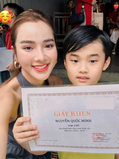 Mới 8 tuổi, con trai Ưng Hoàng Phúc đã bộc lộ khả năng của một ngôi sao, dự sẽ nối nghiệp của bố