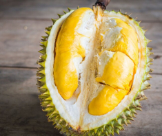 Mua sầu riêng hay bị sượng nhạt, nhìn vào chỗ này thôi là biết ngay quả nào ngọt, không lo tắm hóa chất