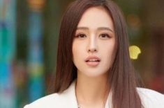 Mỹ nhân át vía Đỗ Mỹ Linh ở Hoa hậu Việt Nam 2016: Làm mẹ khi mới 22 tuổi, danh tính bố đứa trẻ mới bất ngờ