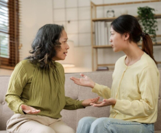 Nắng nóng, tôi bật điều hòa suốt đêm cho con ngủ, sáng hôm sau ngỡ ngàng khi thấy hành động của mẹ chồng