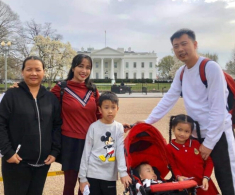 Người giúp việc 16 năm chăm con cho Ốc Thanh Vân giờ được con trai nhà chủ chăm sóc lại, yêu quý hơn cả mẹ ruột