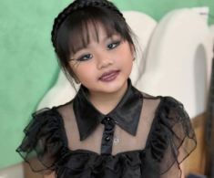 Ở cữ khi vừa sinh con trai sau 3 lần có con gái, Vân Trang vẫn dậy sớm hoá trang Halloween cực đỉnh cho 3 công chúa đến trường