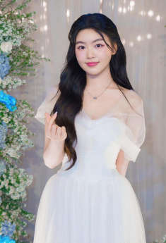 Tại sao Quyền Linh nói không muốn con gái vào showbiz, Lọ Lem lại suốt ngày đi sự kiện, diễn thời trang?