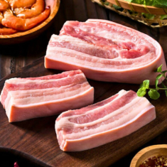 Thích ăn thịt luộc mà khi làm hay bị hôi, màu xỉn, nhớ 3 điều này thịt thơm nức, trắng ngon nhìn chỉ muốn chấm mắm ngay