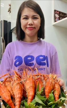 Tôm nướng muối vừa đơn giản lại ngon, màu đẹp rực rỡ của mẹ đảm Sài Gòn