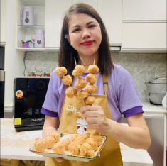 Tự làm tôm viên chiên vừa ngon thơm lại đơn giản, người già trẻ nhỏ đều mê