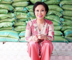 Việt Hương khoe mâm cơm “đỉnh nóc kịch trần”, ai cũng tấm tắc: Tha phương cầu thực không bằng ẩm thực Việt Nam!