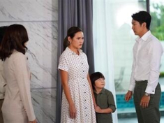 Vợ chồng chị gái về quê góp 50 triệu cho bố mẹ sửa nhà, cuộc nói chuyện giữa đêm của hai người khiến tôi sốc nặng
