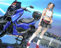 Yamaha NMAX 155 Warrix Edition 2025 đẹp hơn với chất xanh đặc trưng của vận động viên Thái Lan