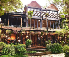 2 căn biệt thự sát nhau của Phan Như Thảo giữa khu vườn như cổ tích: Nhiều người bất ngờ khi biết chủ nhân