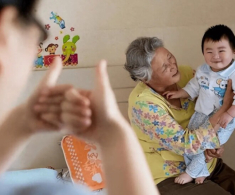 3 kiểu ông bà tuy già nhưng hơn bố mẹ trẻ, nuôi dạy cháu cực thông minh, tương lai thành tài
