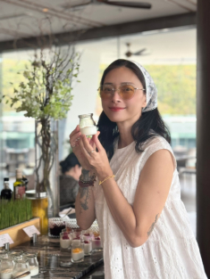 Bà bầu Ngô Thanh Vân chuộng đồ giấu đường cong
