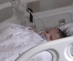 Bé 5 tháng tuổi không đi tiểu trong 20 giờ, bị sưng khắp người, bác sĩ phát hiện nguyên nhân đến từ bữa ăn hàng ngày