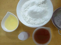 Cách làm bánh Trung thu nướng nhân đậu đỏ trứng muối vừa đơn giản lại siêu ngon, để ăn hoặc làm quà biếu quá tuyệt