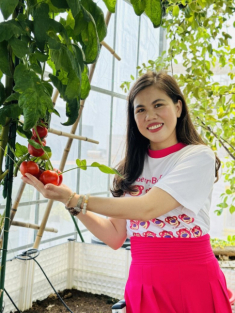 Cách làm canh tôm nấu chua thơm ngon, thanh ngọt cho ngày hè oi nóng của mẹ đảm Sài Gòn