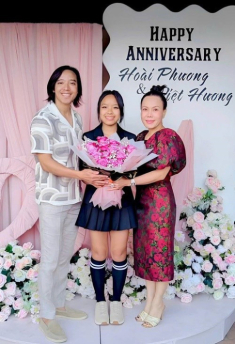 Con gái Việt Hương ngày càng xinh, từng đi làm thêm