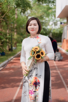 Cuối tuần làm cơm gà Hội An vừa ngon lại dễ ăn, đỡ phải bày biện nhiều món cho cả nhà