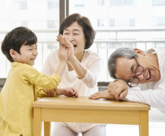 Đang vui vì được con dâu tương lai tặng 2 căn nhà, tôi đắn đo không dám nhận khi nghe lời con trai nói
