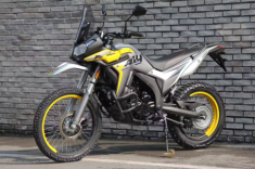 Đây là 5 cái tên Enduro 300cc sáng giá cho dân mê địa hình và mê… hợp pháp!