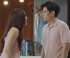Đi xe hơi 10 tỷ đến đám cưới chồng cũ, tôi chỉ ngồi ăn không nói gì, hôm sau anh ta ly hôn vợ mới