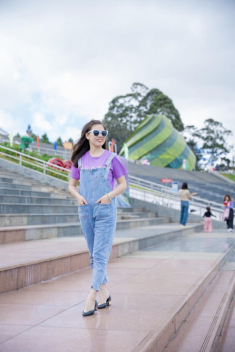 Gái đảm Sài Gòn mách cách làm chân giò rút xương nhồi thịt luộc thơm ngon, thanh mát cho ngày hè