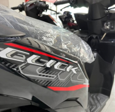 Hình ảnh thực tế Honda Click 125 2025 tại đại lý: Cuốn hút từ ngoại hình đến tiện nghi