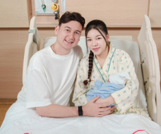 Hotgirl Sài Thành kể chuyện sinh con với Đặng Văn Lâm, khẳng định bố đứa trẻ không cần chăm con, chỉ tập trung công việc và chơi với con là đủ
