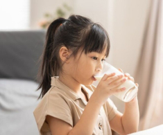 Không chỉ dựa vào thể chất bẩm sinh – mẹ Gen Z chọn những món siêu đề kháng này để tăng cường hệ miễn dịch của con 