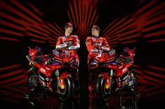 Mùa giải ngớ ngẩn MotoGP 2025, khi những tin đồn còn ‘Nóng’ hơn đường đua