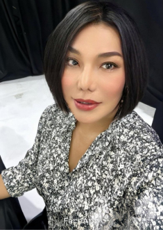 Những tô cơm một mình “đạm bạc” của Cindy Thái Tài