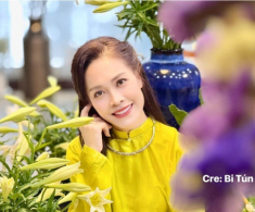 Nữ BTV VTV cắm hoa ngập nhà, loài hoa đỏng đảnh “ngủ gục” cũng không làm khó được bà mẹ 2 con