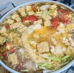 Nữ diễn viên bị thương nằm ở nhà, nhìn tô bún đúng vị tuổi thơ mẹ nấu cho cô mà xúc động