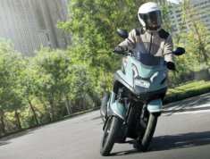 Ra mắt Yamaha Tricity 125 2025: Kiểu dáng độc đáo, công nghệ đầy mình, lại còn thêm màu siêu cuốn!