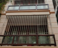 Tại sao ngày càng nhiều người từ bỏ cửa chống trộm truyền thống? 3 thiết kế này vừa đẹp vừa hữu dụng