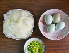 Trứng xào củ này vừa ngon lại rẻ tiền nhưng giúp chị em giảm cân, còn đặc biệt trôi cơm