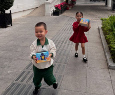 2 con Hồ Ngọc Hà học tiếng Việt bài bản nhưng “câu hiểu câu không” khi nghe giọng Bắc, ngày càng giống hệt bố mẹ