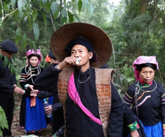 5 phong tục kỳ lạ nhưng lấy may mắn ở Việt Nam, cùng gội đầu để “xin vía”, có nơi đợi tiếng sấm đầu tiên để cúng năm mới