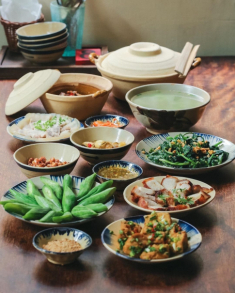 5 quán cơm nhà Hà Nội chuẩn vị mẹ nấu, có nơi đạt sao Michelin, không gian nhà hàng mà giá bình dân