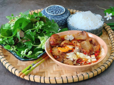 8 món ăn dân dã làm nên tên tuổi ẩm thực Việt Nam, bán dọc đường phố, giá chỉ vài chục nghìn