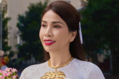 Á hậu là “dì ghẻ” nổi tiếng được CEO Việt kiều điển trai chăm lo cơm nước, con gái “ngậm thìa vàng” từ trong bụng mẹ