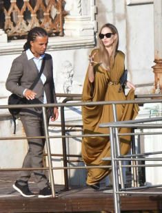 Angelina Jolie và bạn trai tin đồn “dành hai đêm bên nhau ở khách sạn”
