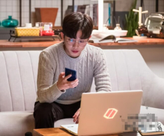 Bạn gái cũ gửi thiệp cưới, tôi từ chối thẳng nhưng liền đổi ý sau khi nhận một cuộc điện thoại