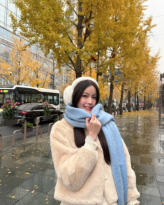 “Bạn gái tin đồn” của Hieuthuhai đam mê du lịch
