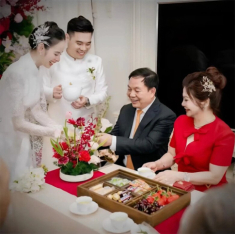 Bí quyết giữ eo con kiến cùng nụ cười toả nắng triệu view của 2 cô dâu hào môn mới tinh Vbiz