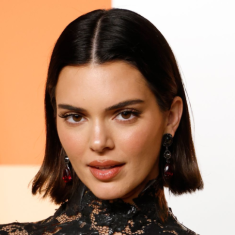Blunt Bobs, Jellyfish Cut - những xu hướng tóc mới nhất các sao đang yêu thích