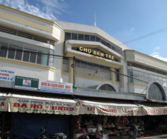 Chợ trăm năm tuổi giữa lòng xứ dừa: Cấu trúc như một mê cung, ai không quen đến sẽ lạc nhưng đồ ăn vặt thì siêu ngon