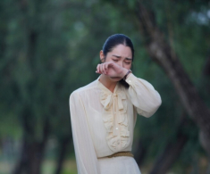 Chuyển khoản 3 triệu mừng sinh nhật chồng cũ, anh nhắn lại một câu khiến tôi khóc nguyên đêm