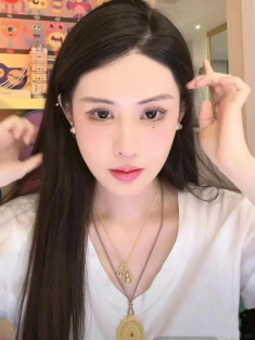 Cô gái nghèo tham vọng đổi đời quyết tâm phẫu thuật giống Dương Mịch, giờ thành phú bà có tài sản nghìn tỷ