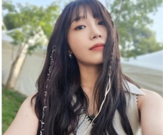 Có một kiểu tóc tết vừa dễ thương vừa sang chảnh lại chẳng kén mặt, chỉ mất 2-3 phút thực hiện